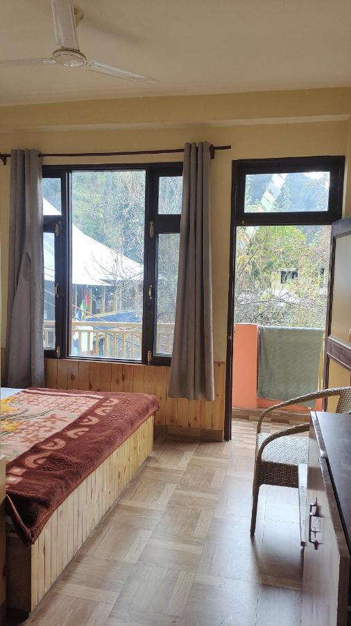 Trinity Homestay Kasol Extérieur photo