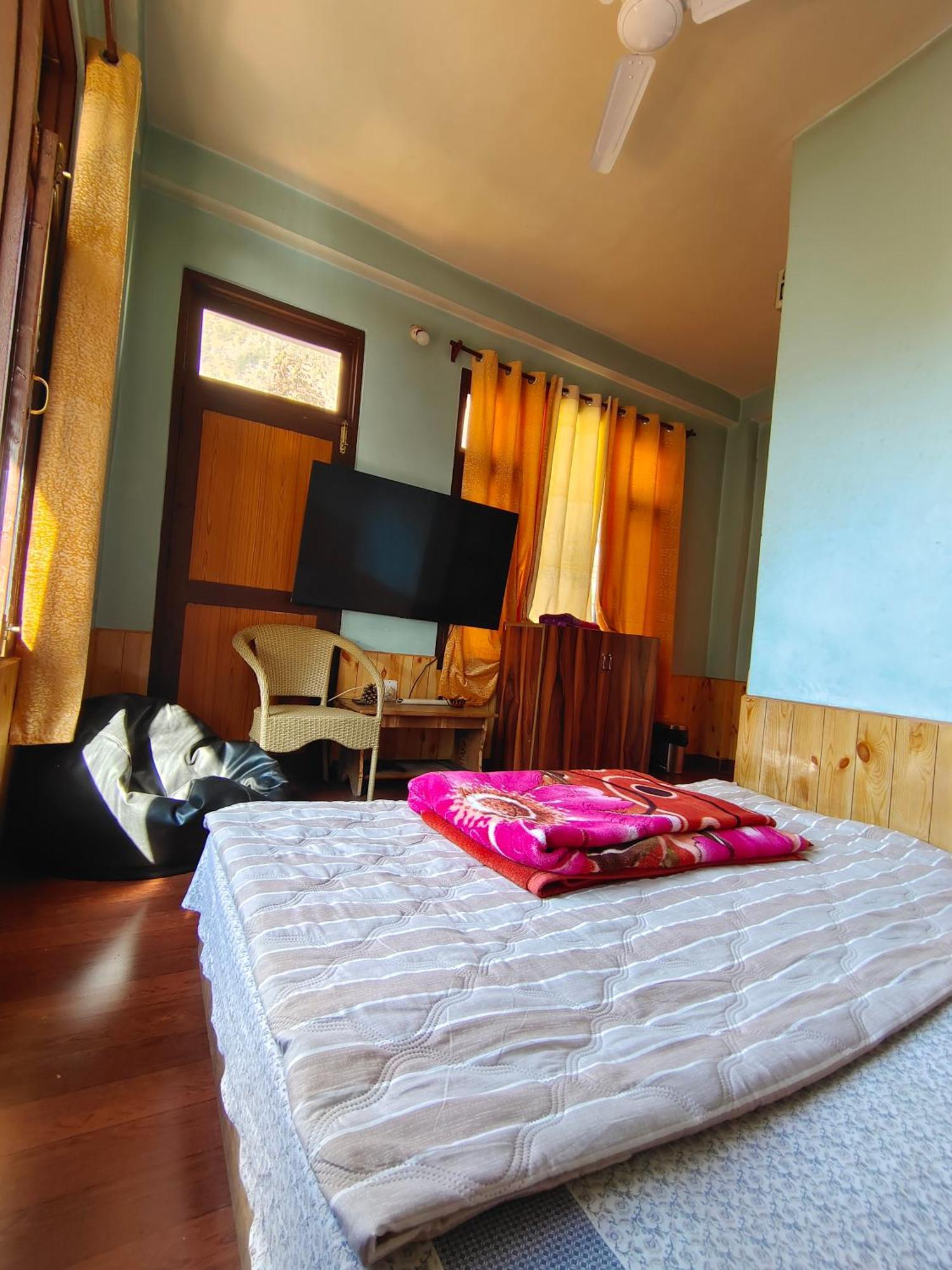 Trinity Homestay Kasol Extérieur photo